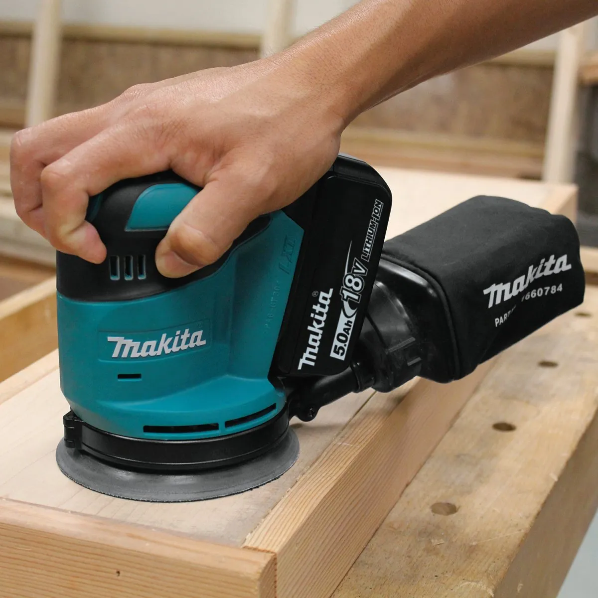 18V LXT® Lithium‑Ion Cordless 5" Random Orbit Sander