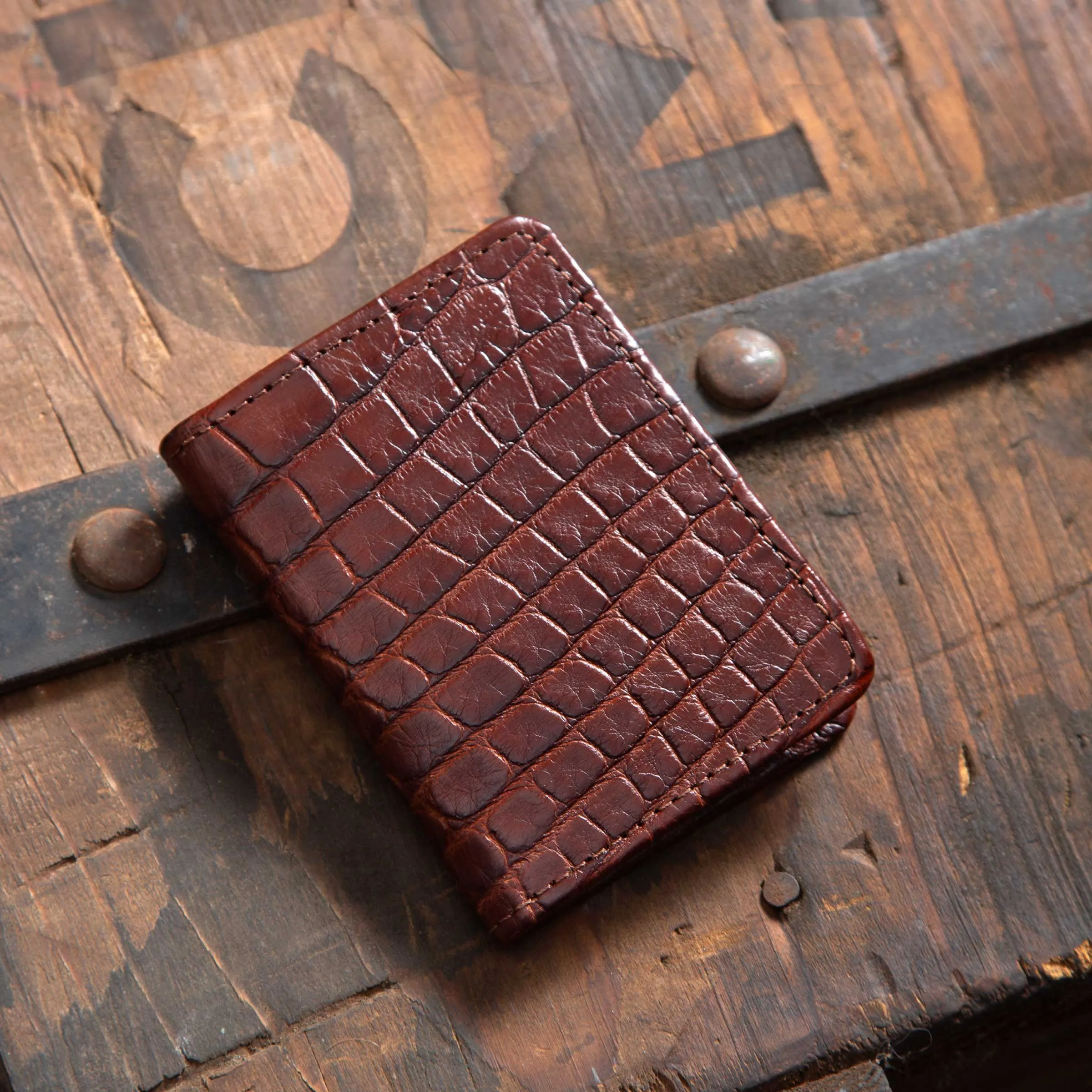 Alligator Bifold Card Case