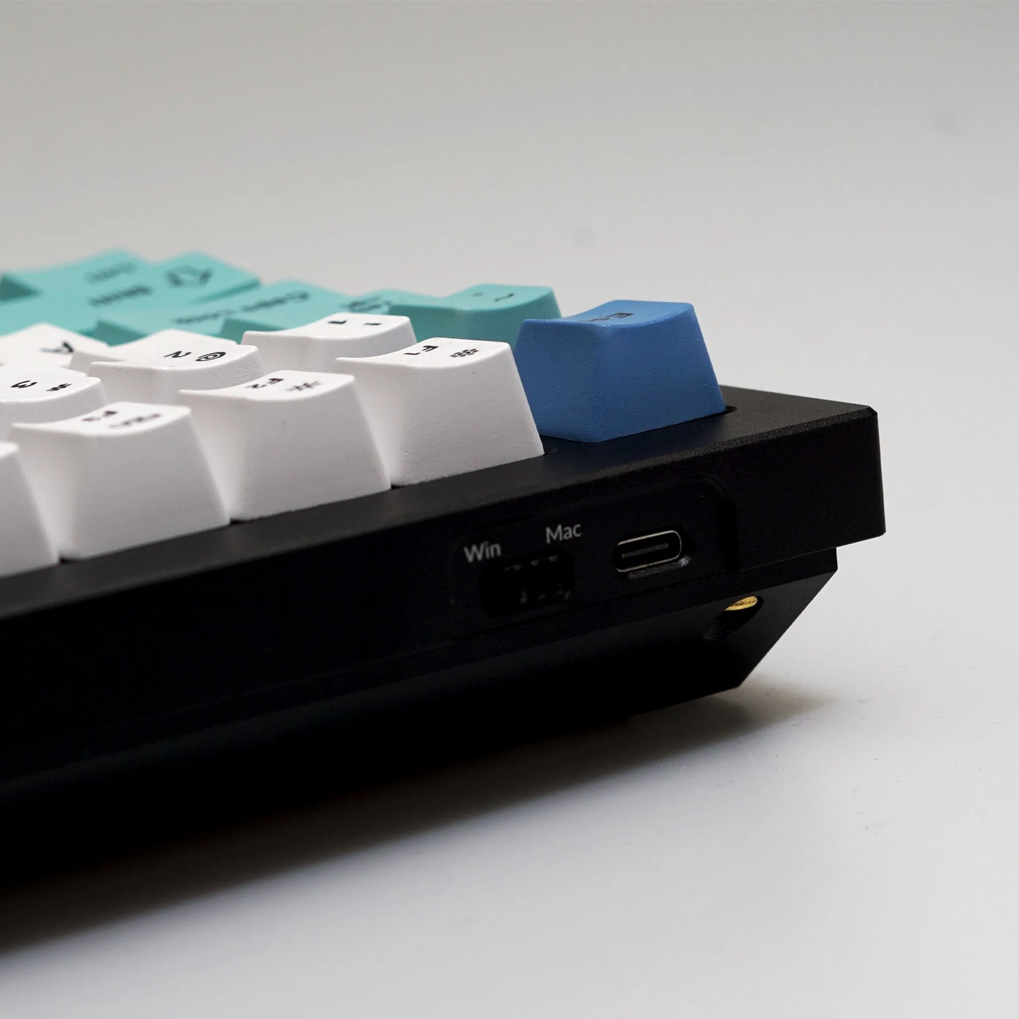 Custom Q1 QMK Mechanical Keyboard (Q1 Carbon Black)( Iceberg Keycap)