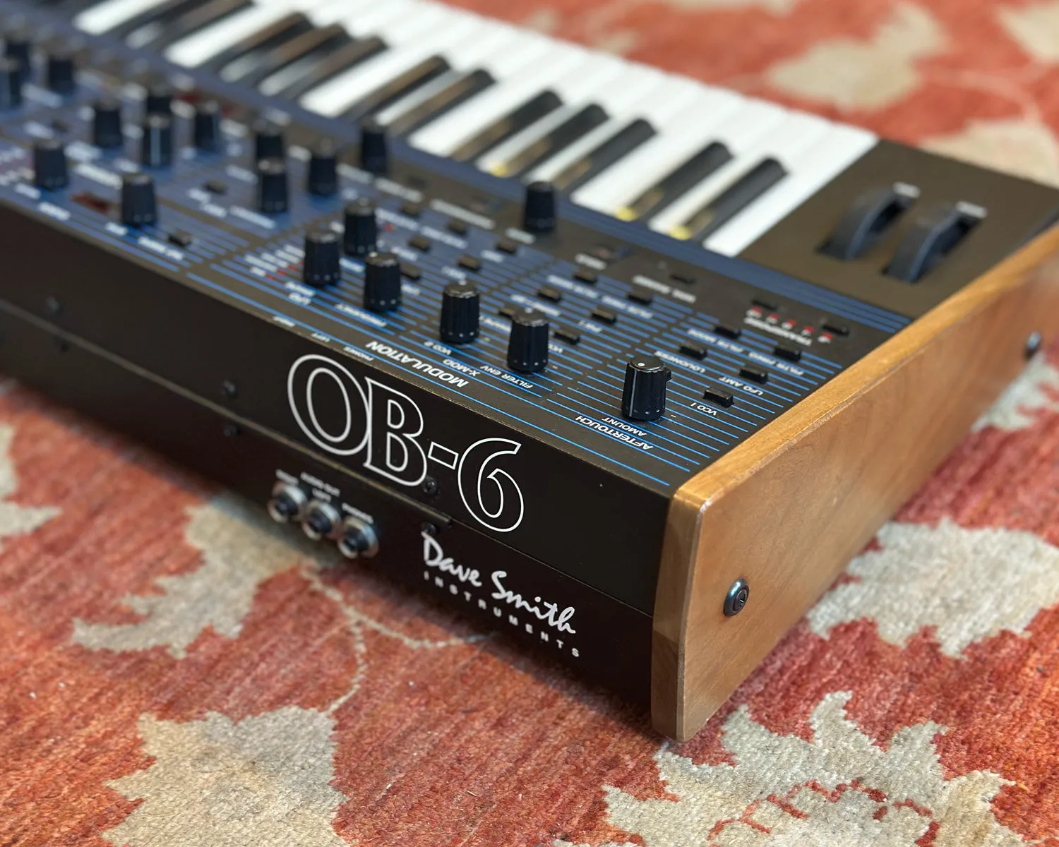 Dave Smith Instruments Oberheim ob6