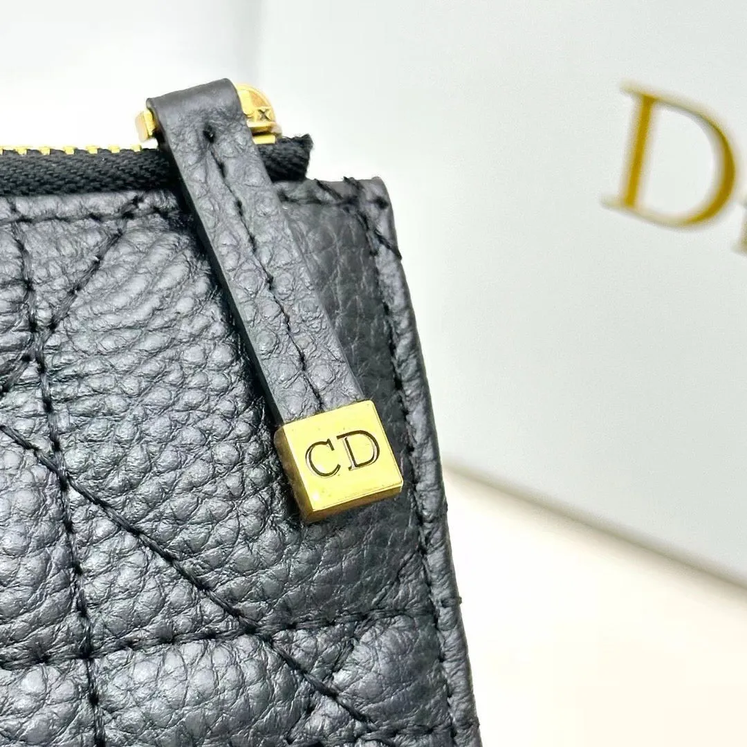 DR372 Dior Caro Dahlia Wallet / 4.5 x 3.5 x 1 inches