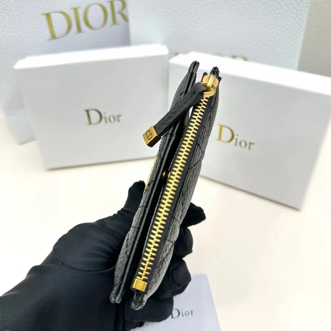 DR372 Dior Caro Dahlia Wallet / 4.5 x 3.5 x 1 inches