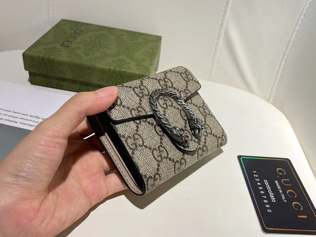 GC620 Dionysus Medium Wallet